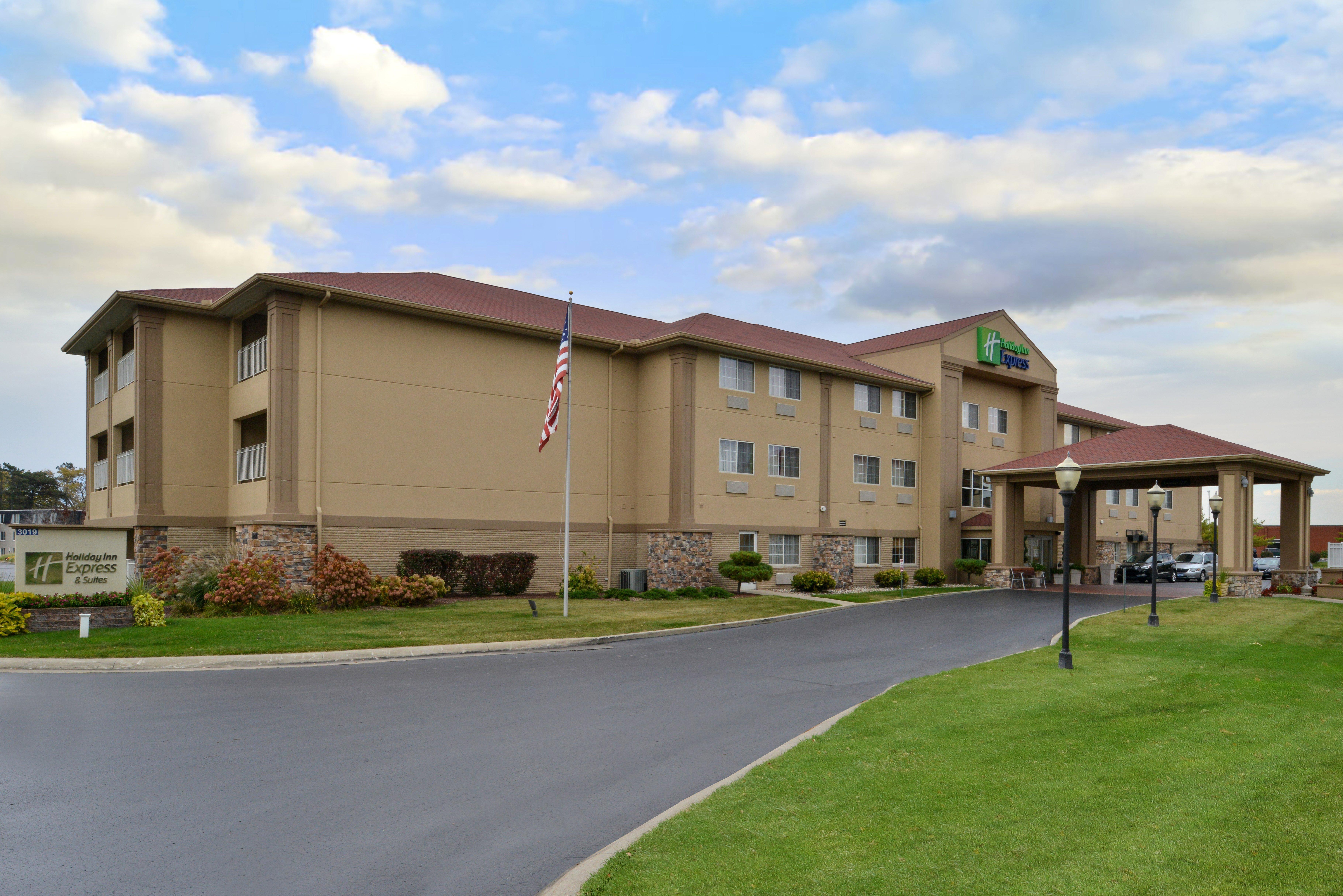 Holiday Inn Express Hotel & Suites-Saint Joseph By Ihg Bagian luar foto