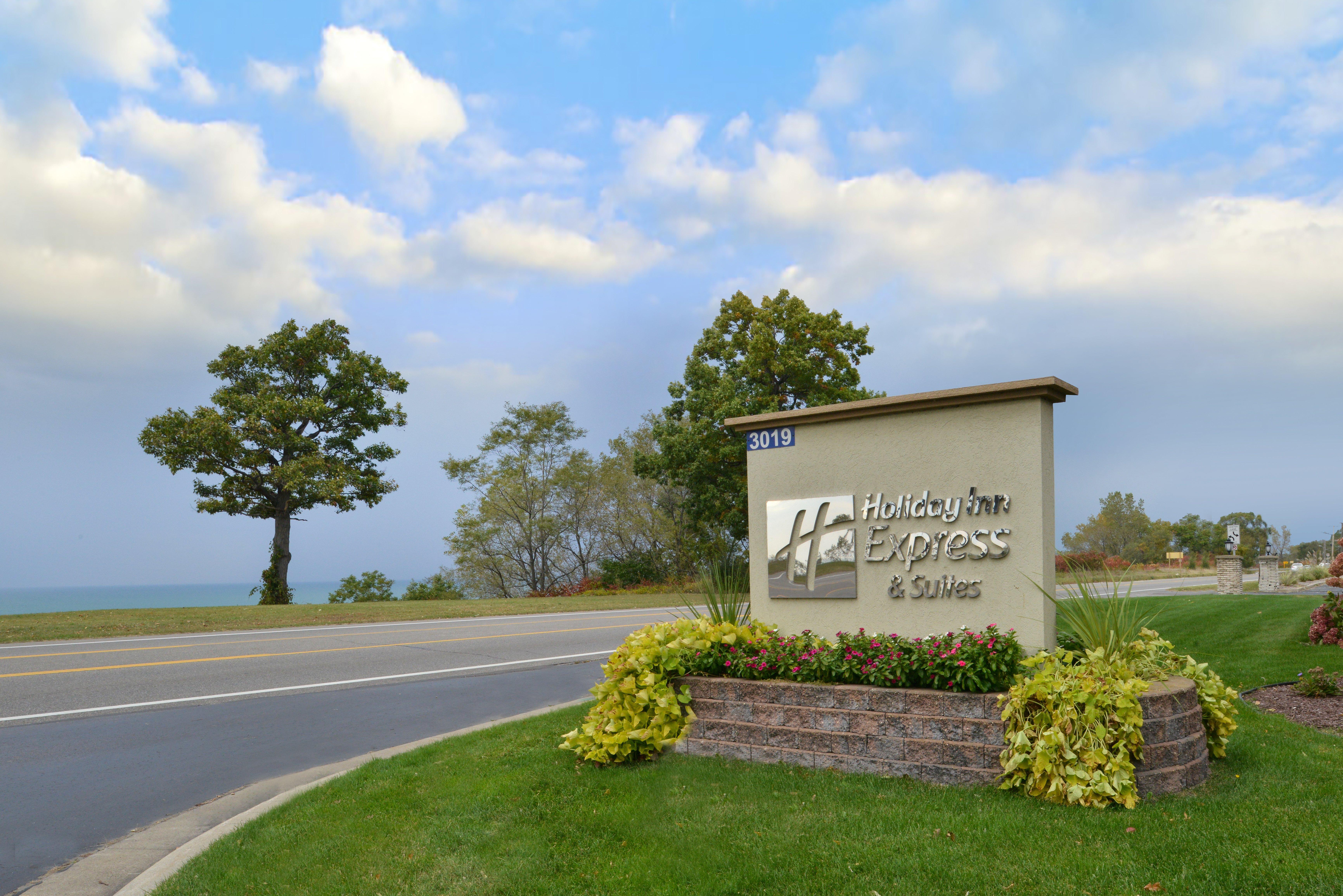 Holiday Inn Express Hotel & Suites-Saint Joseph By Ihg Bagian luar foto