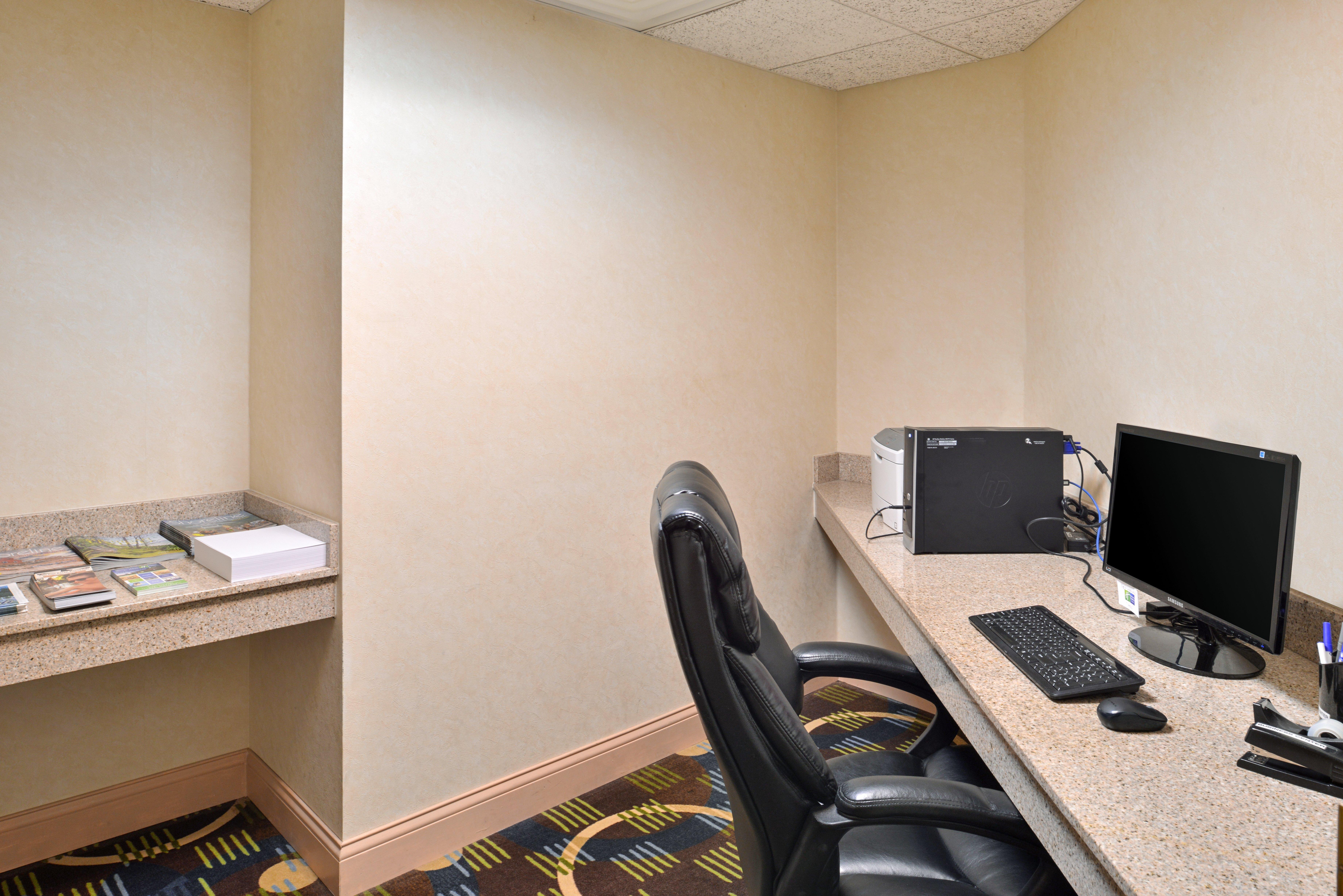 Holiday Inn Express Hotel & Suites-Saint Joseph By Ihg Bagian luar foto