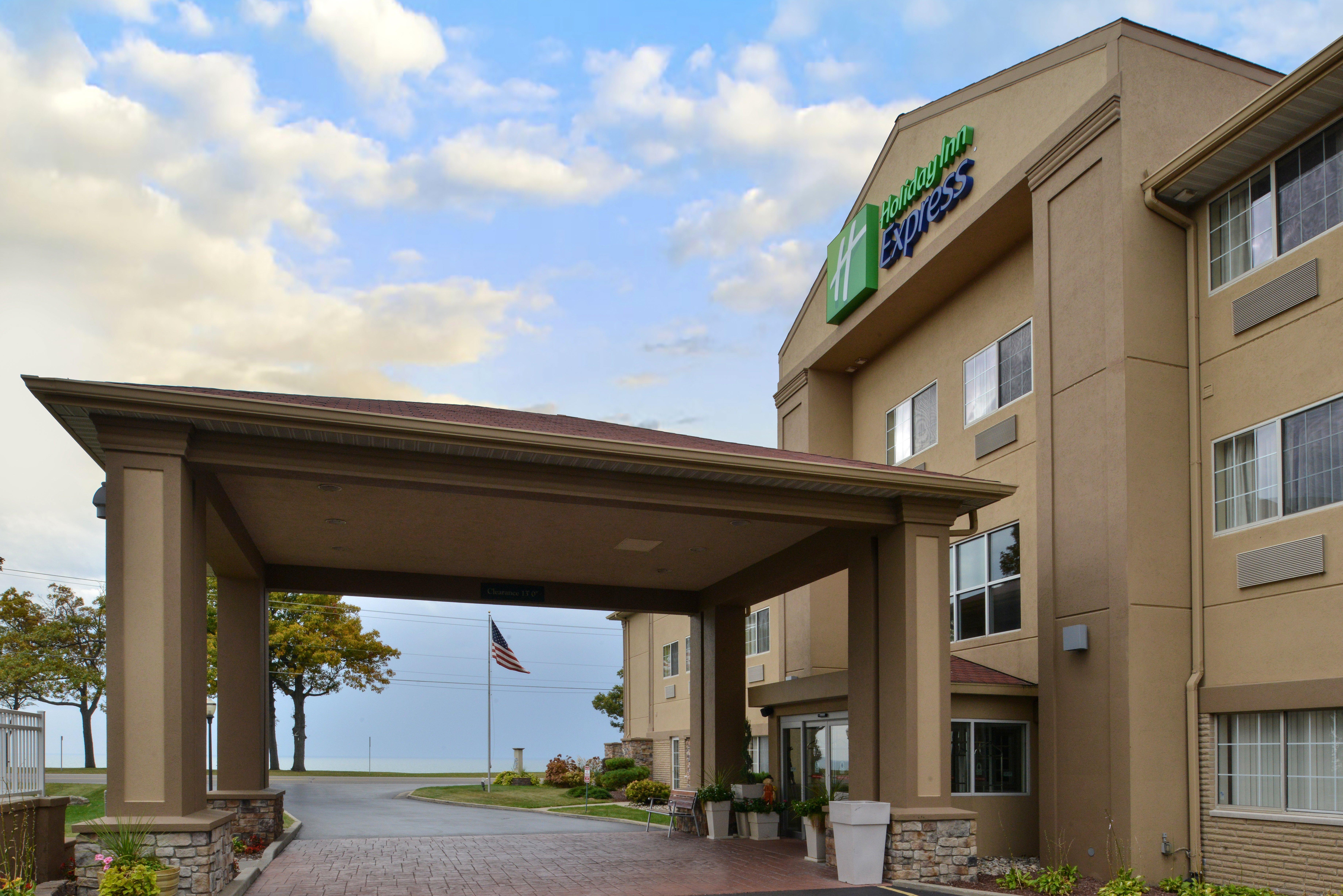 Holiday Inn Express Hotel & Suites-Saint Joseph By Ihg Bagian luar foto
