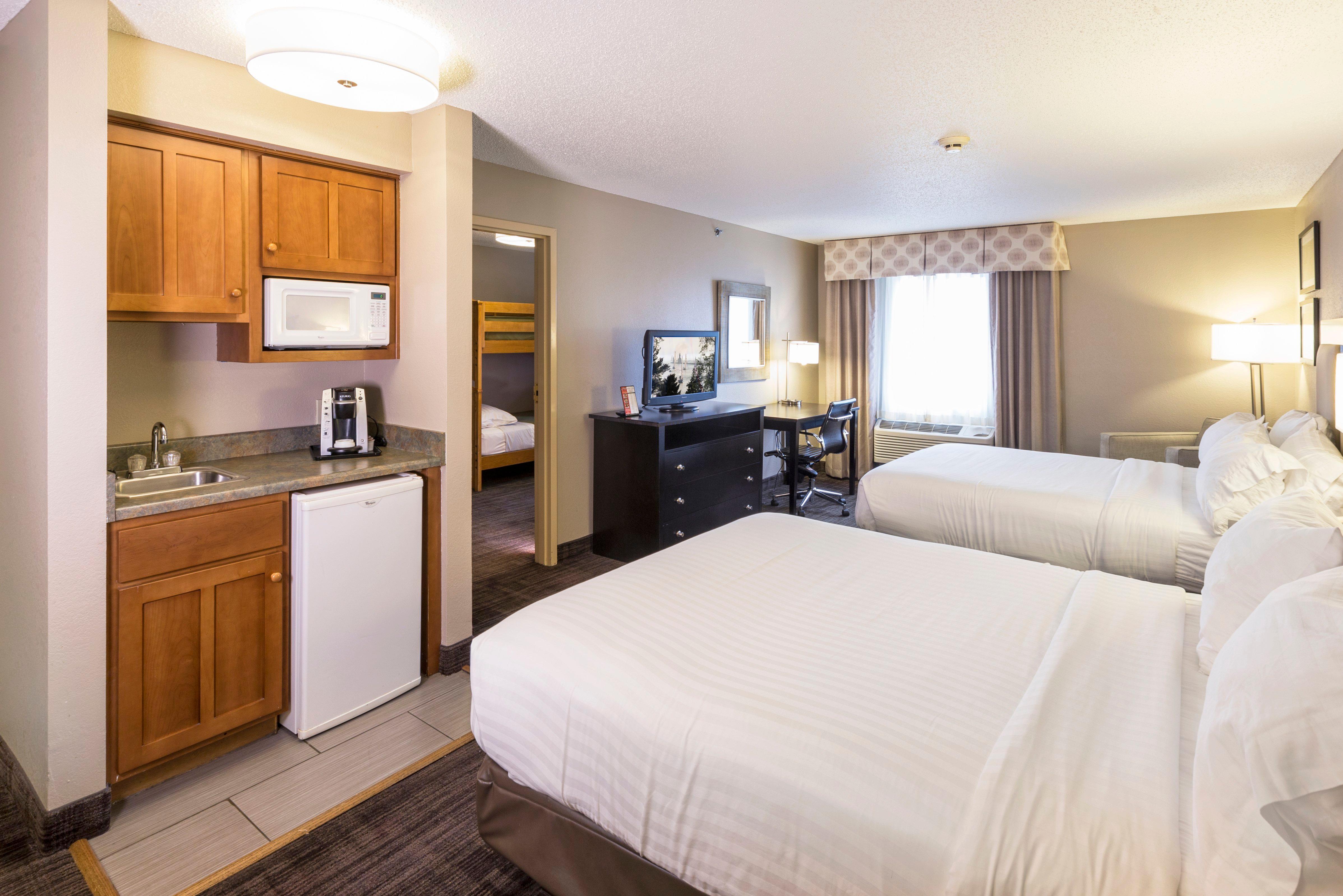 Holiday Inn Express Hotel & Suites-Saint Joseph By Ihg Bagian luar foto