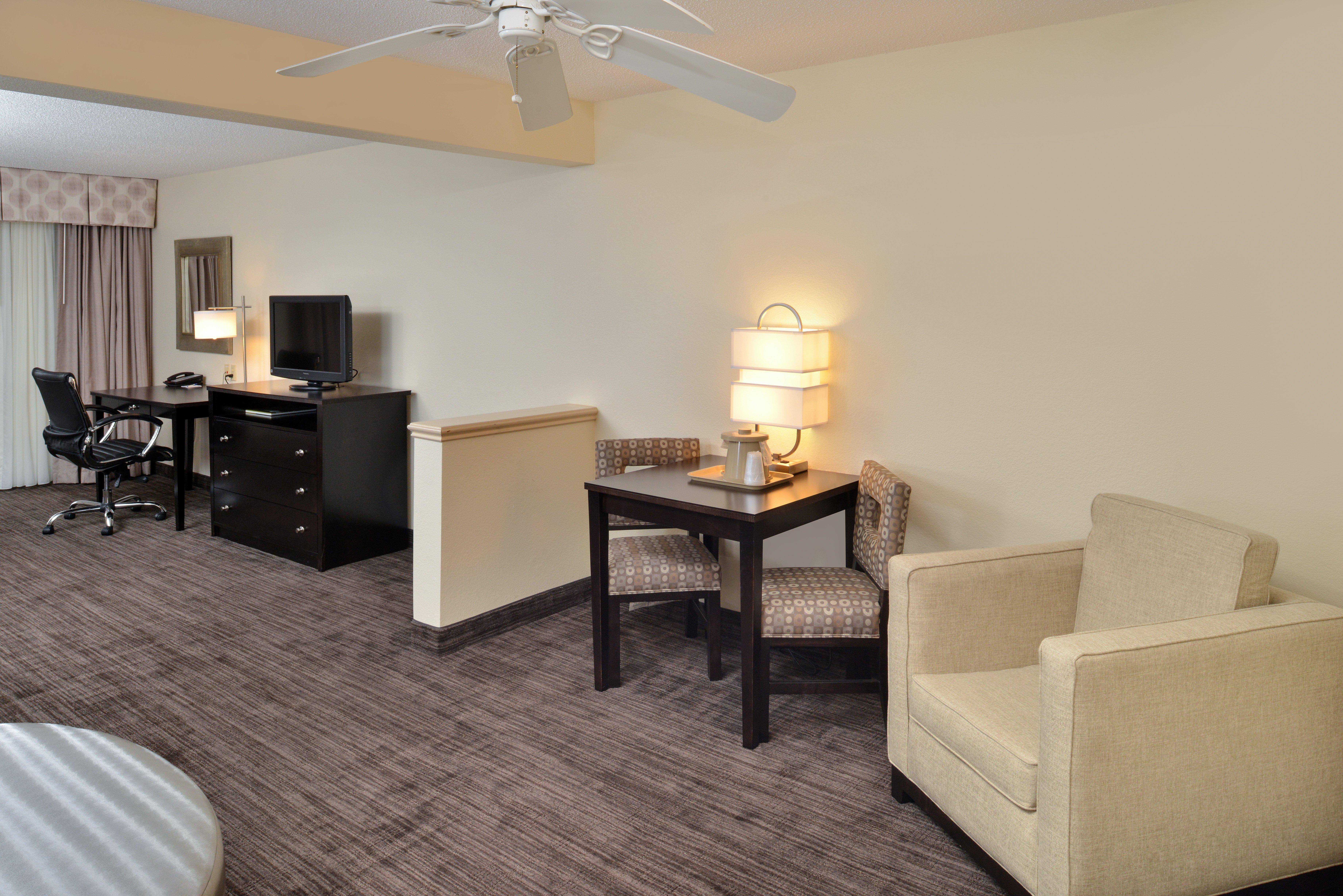 Holiday Inn Express Hotel & Suites-Saint Joseph By Ihg Bagian luar foto