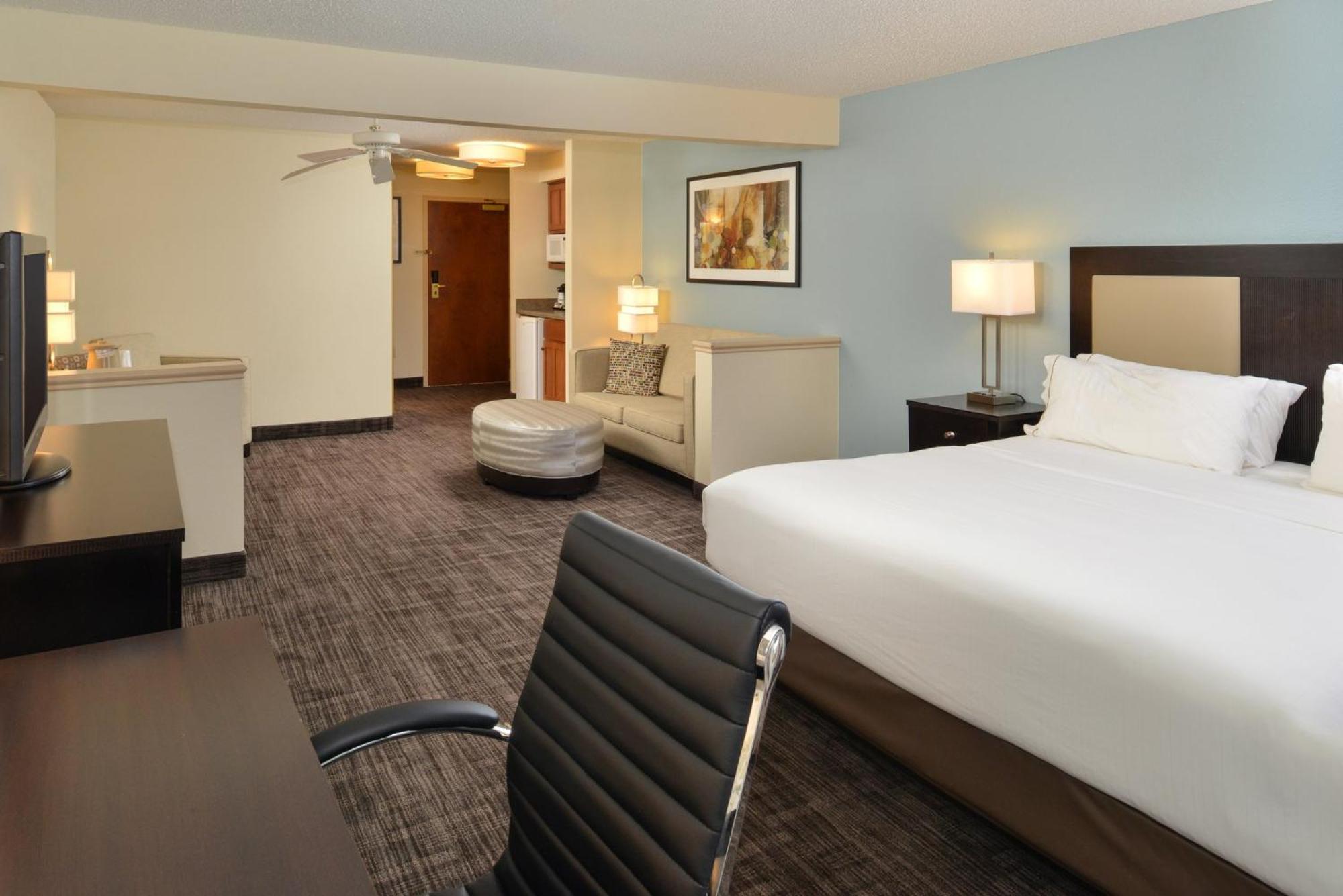 Holiday Inn Express Hotel & Suites-Saint Joseph By Ihg Bagian luar foto
